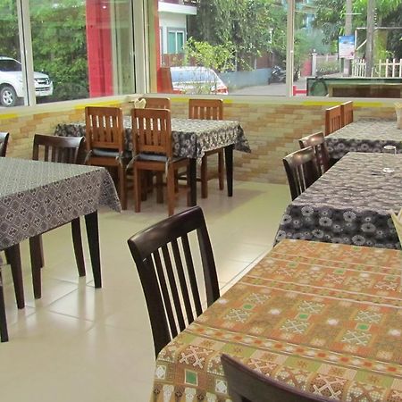 La Piccola Patong Hotell Exteriör bild