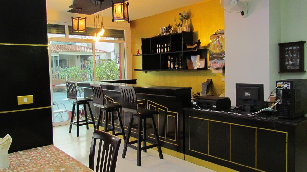 La Piccola Patong Hotell Exteriör bild